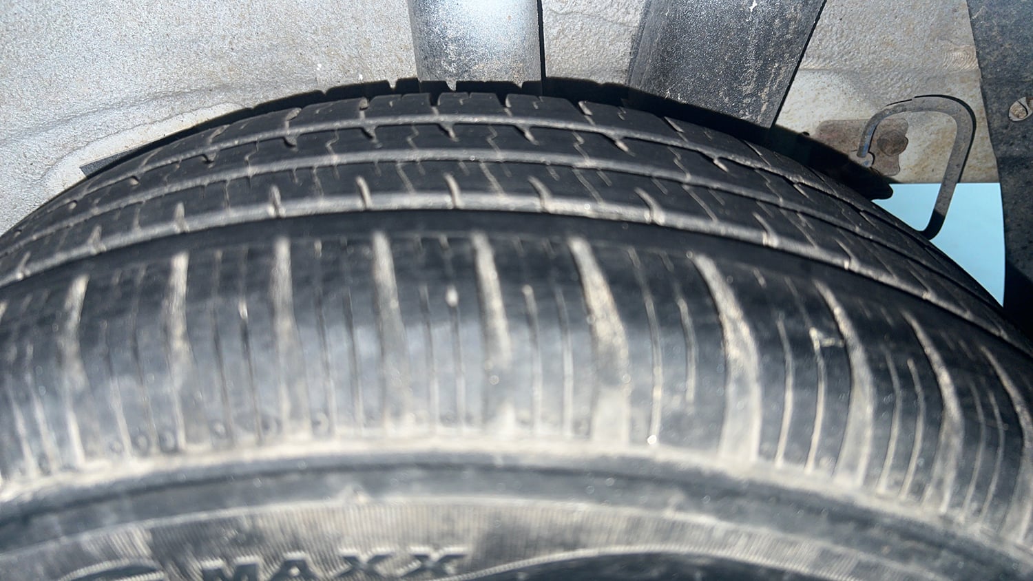 Used 2016 Hyundai Grand i10 Asta 1.2 Kappa VTVT Petrol Manual tyres LEFT REAR TYRE TREAD VIEW