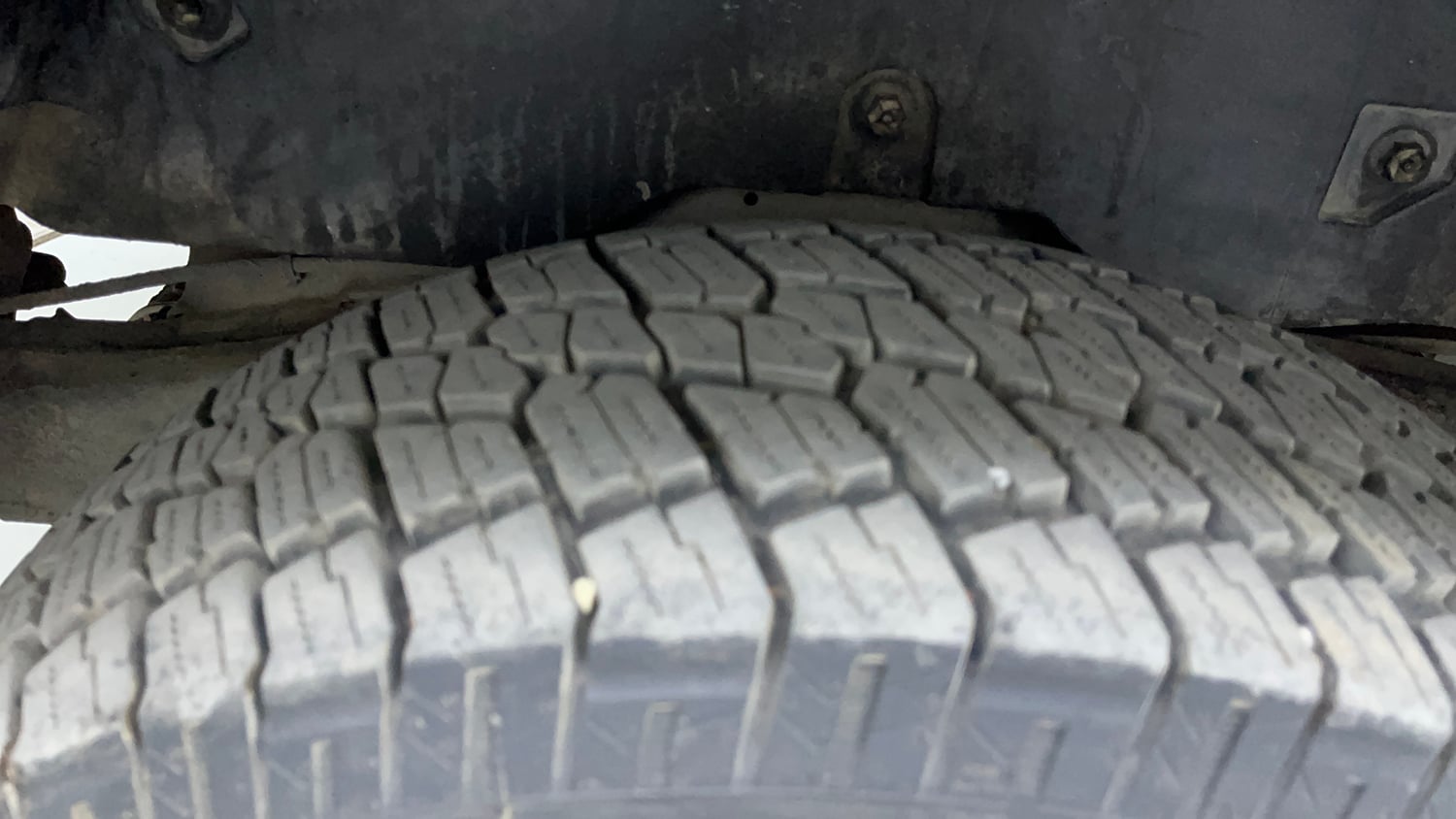 Used 2022 mahindra Thar LX Hard Top Petrol AT 4WD Petrol Automatic tyres RIGHT REAR TYRE TREAD VIEW