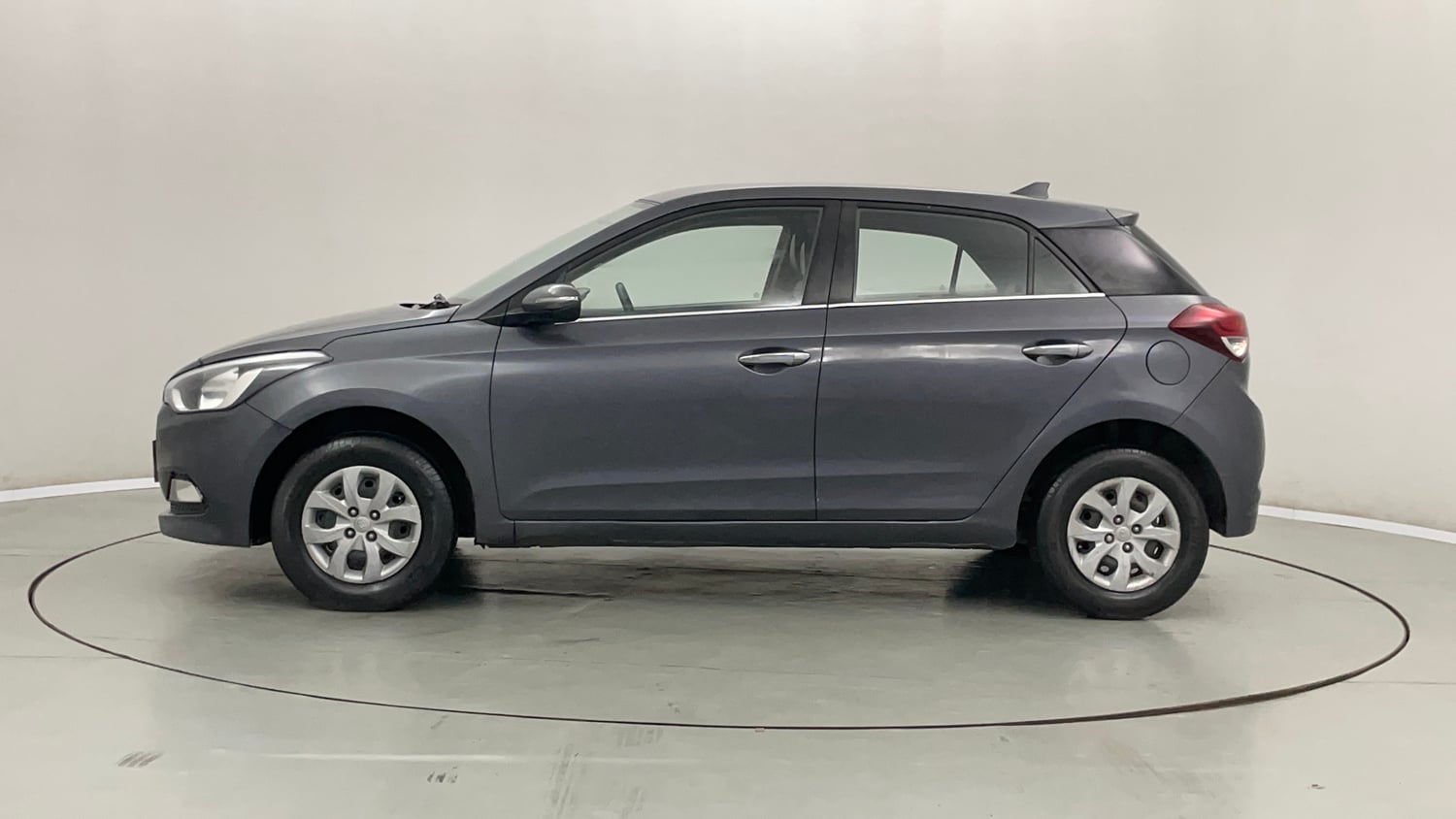 Used 2017 Hyundai Elite i20 Sportz 1.2 Petrol Manual exterior LEFT SIDE VIEW