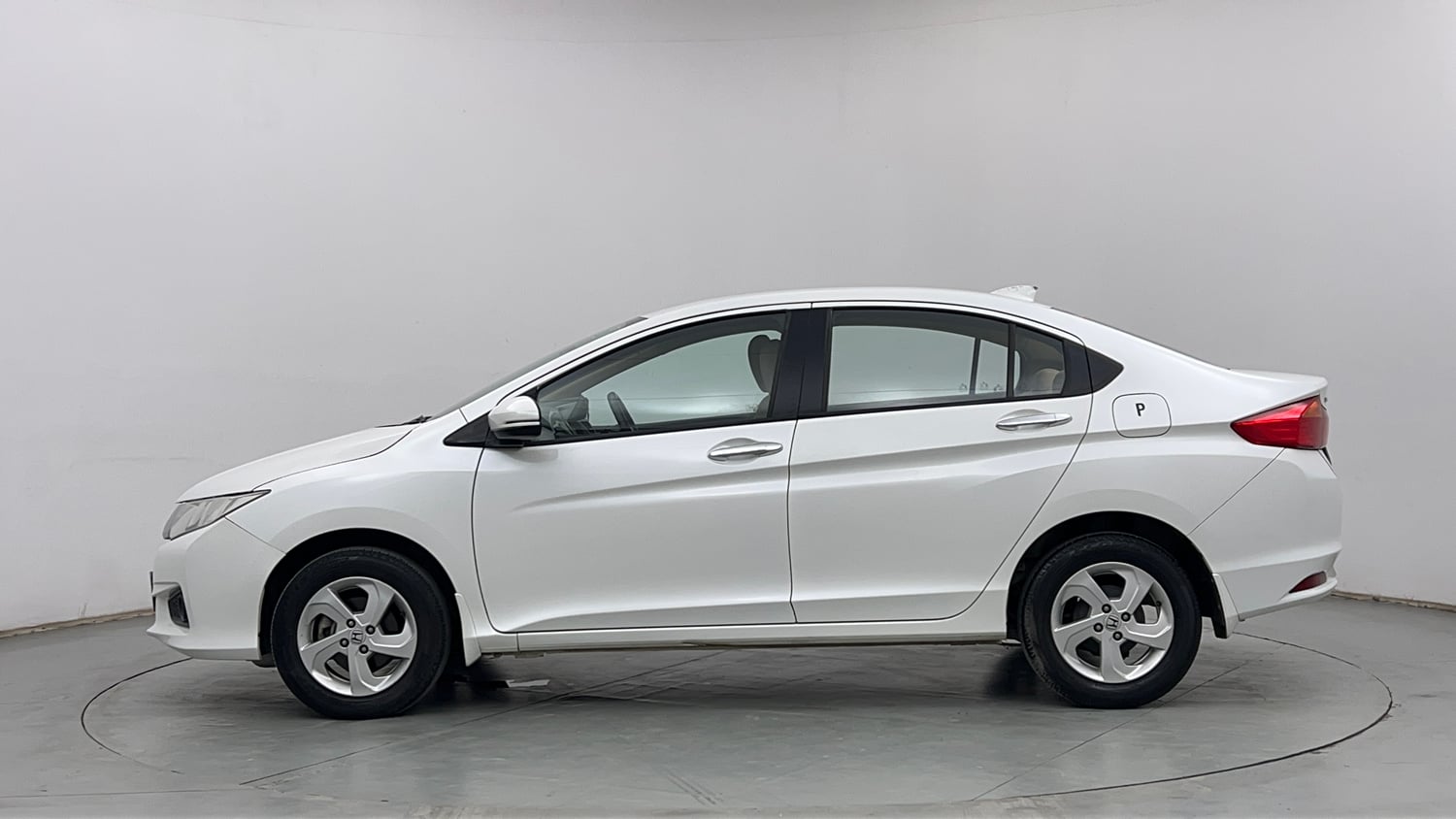 Used 2016 Honda City V Petrol Manual exterior LEFT SIDE VIEW