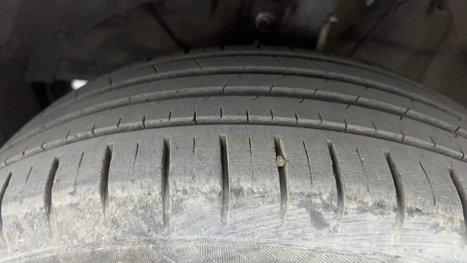 Used 2021 Maruti Suzuki Baleno Zeta Petrol Manual tyres LEFT FRONT TYRE TREAD VIEW