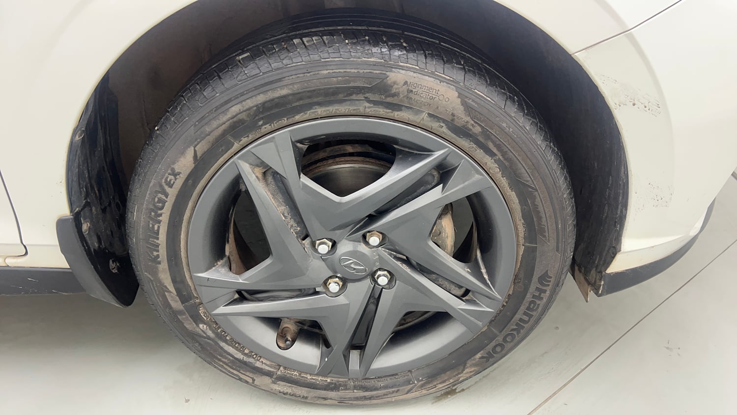 Used 2021 Hyundai i20 Sportz 1.2 MT Petrol Manual tyres RIGHT FRONT TYRE RIM VIEW