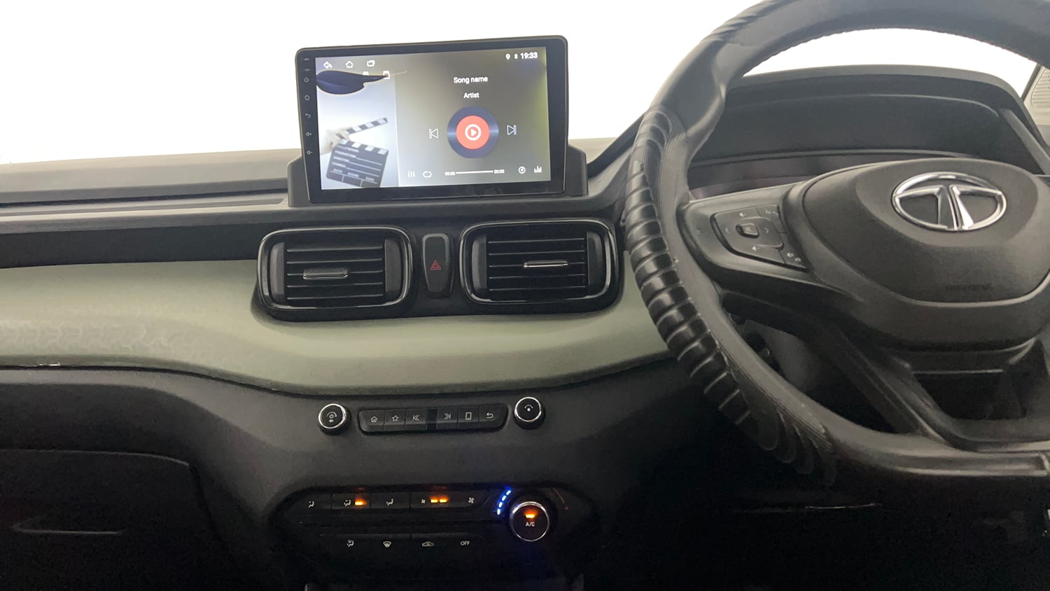Used 2022 Tata Punch Adventure MT Petrol Manual interior MUSIC SYSTEM & AC CONTROL VIEW