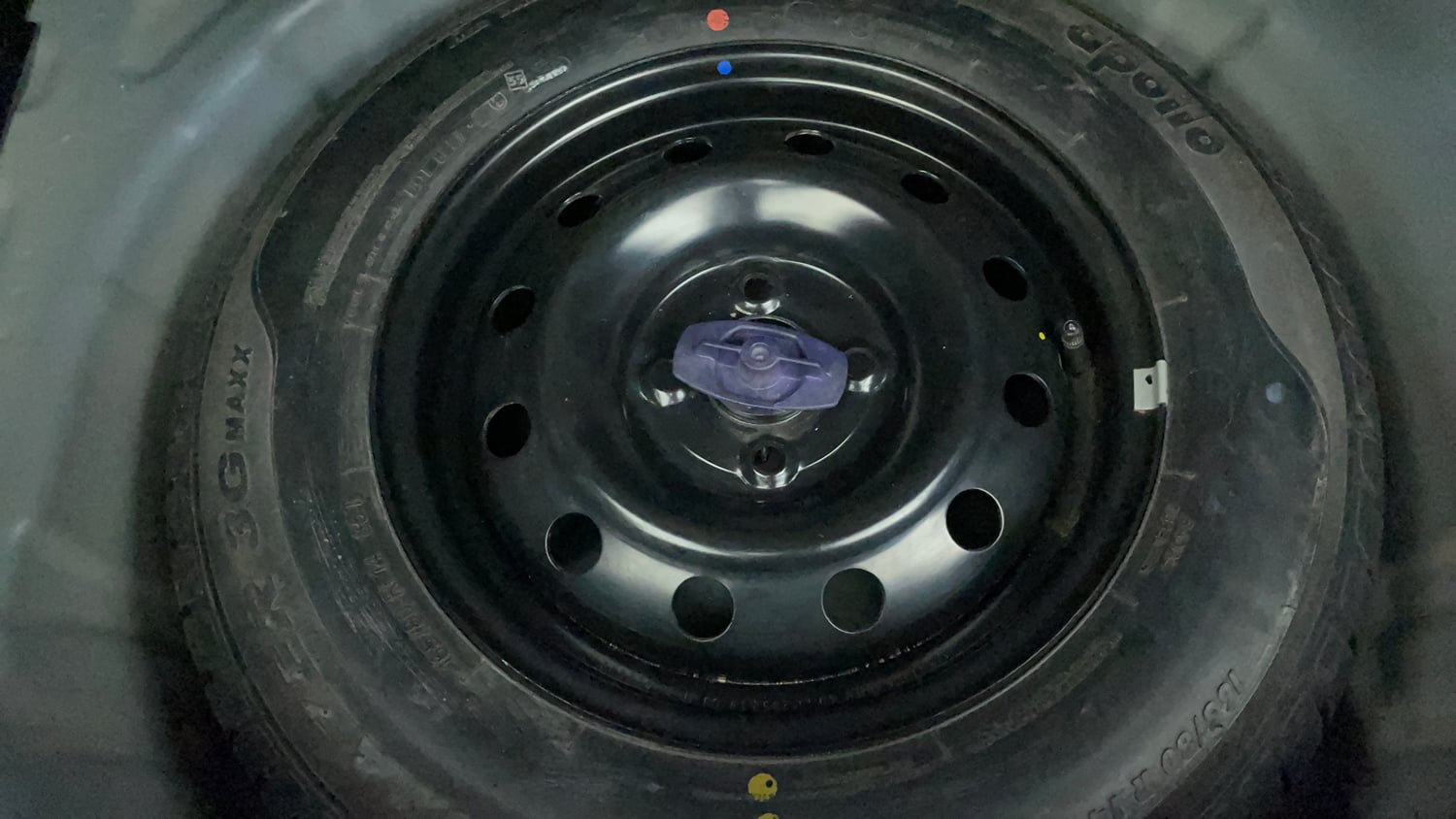 Used 2019 Maruti Suzuki Swift VXi AMT Petrol Automatic tyres SPARE TYRE VIEW