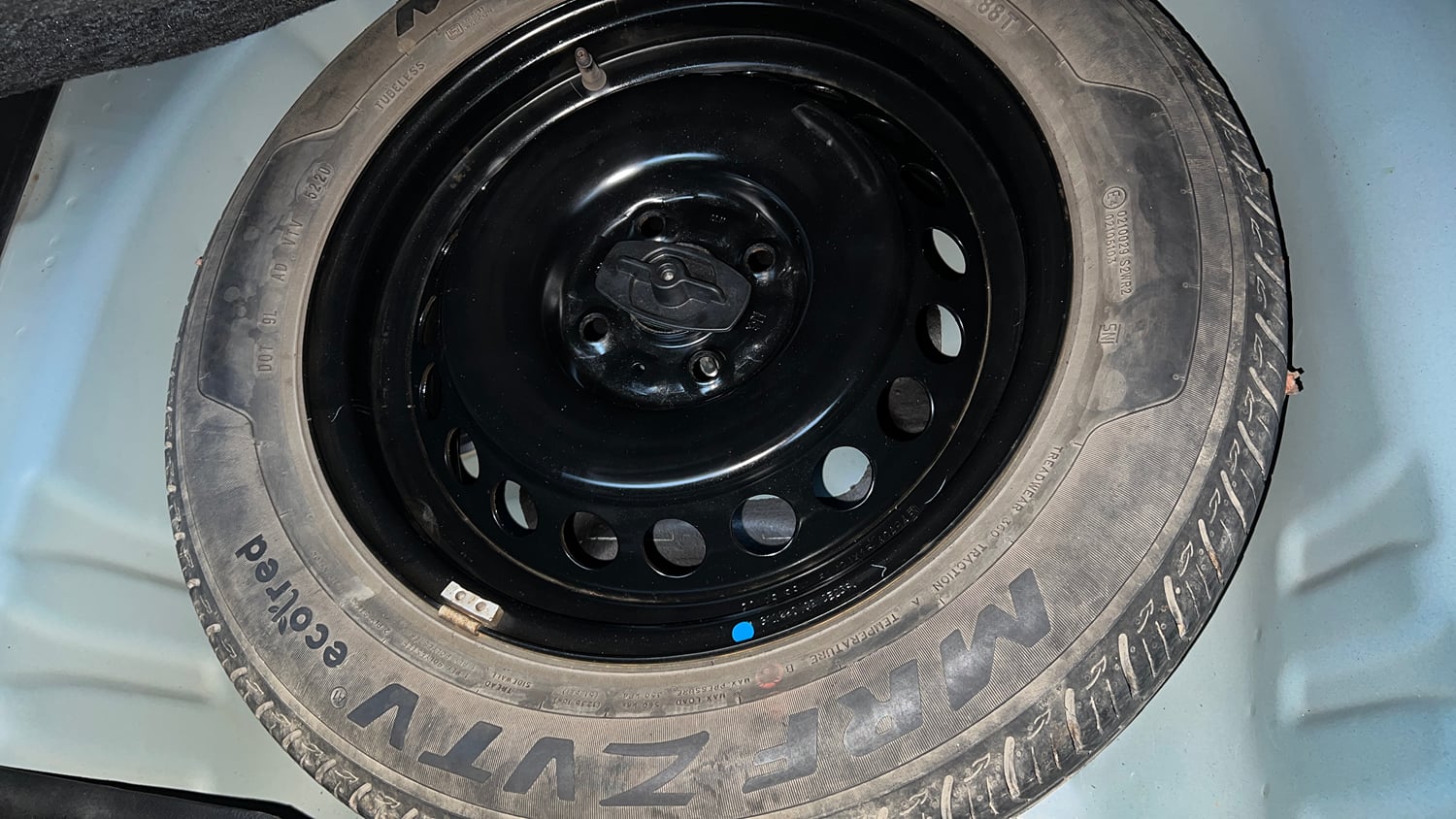 Used 2021 Maruti Suzuki Baleno Delta Petrol Manual tyres SPARE TYRE VIEW