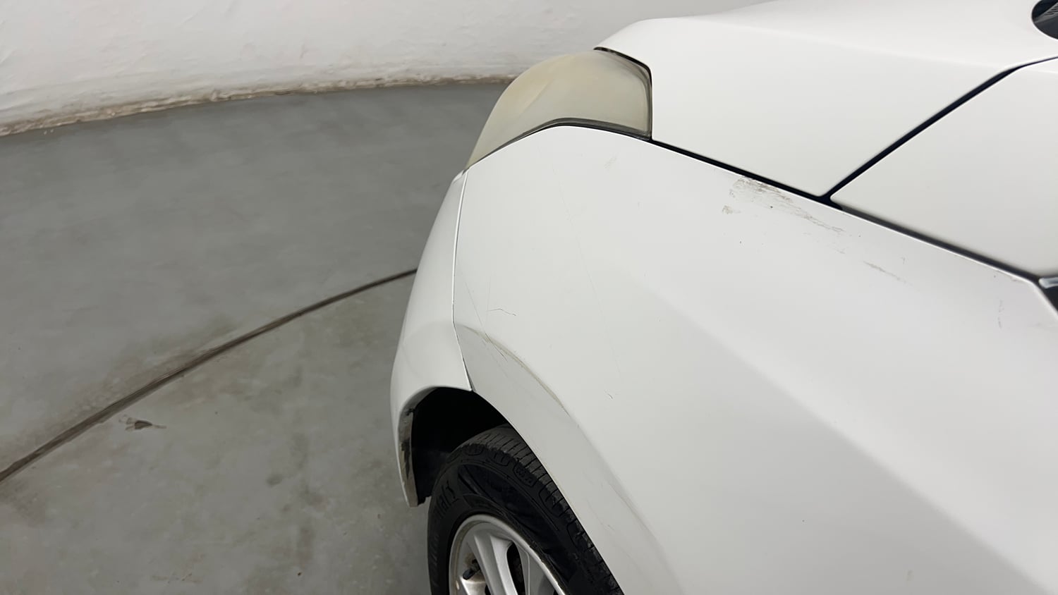 Used 2014 Hyundai Grand i10 Asta AT 1.2 Kappa VTVT Petrol Automatic dents MINOR DENT