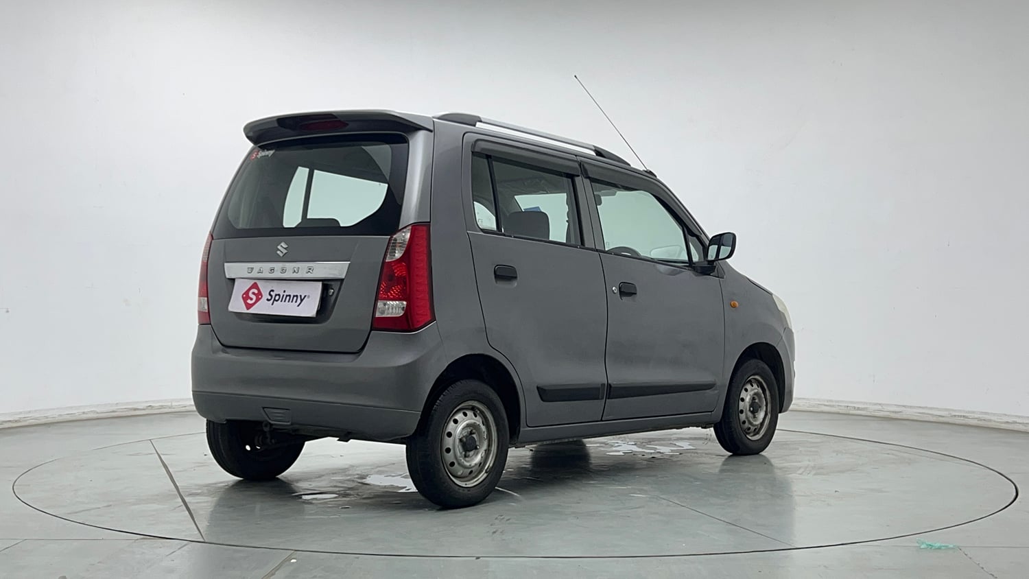 Used 2014 Maruti Suzuki Wagon R LXI Petrol Manual exterior RIGHT REAR CORNER VIEW
