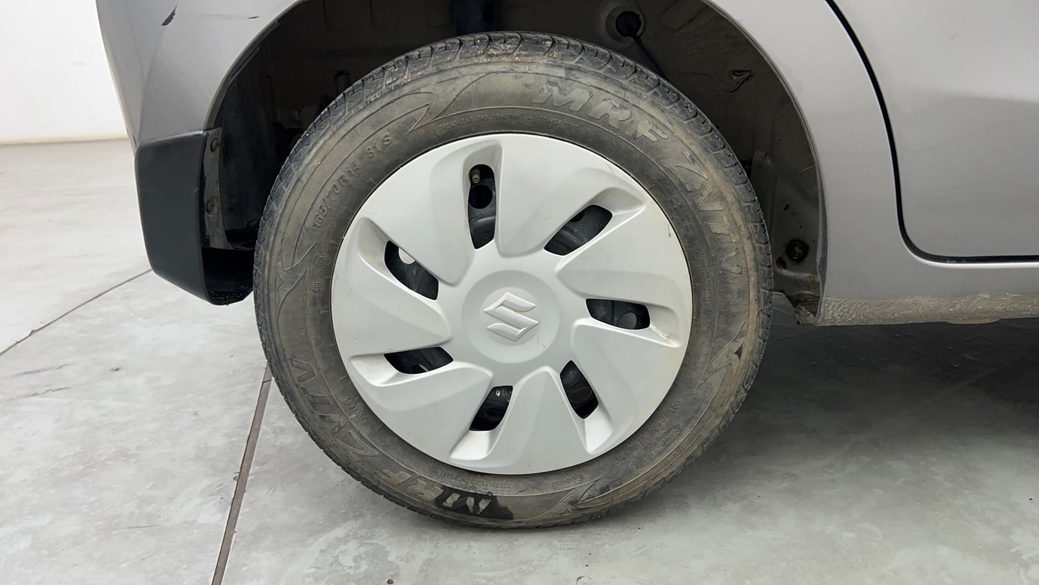 Used 2017 Maruti Suzuki Celerio ZXI (O) AMT Petrol Automatic tyres RIGHT REAR TYRE RIM VIEW