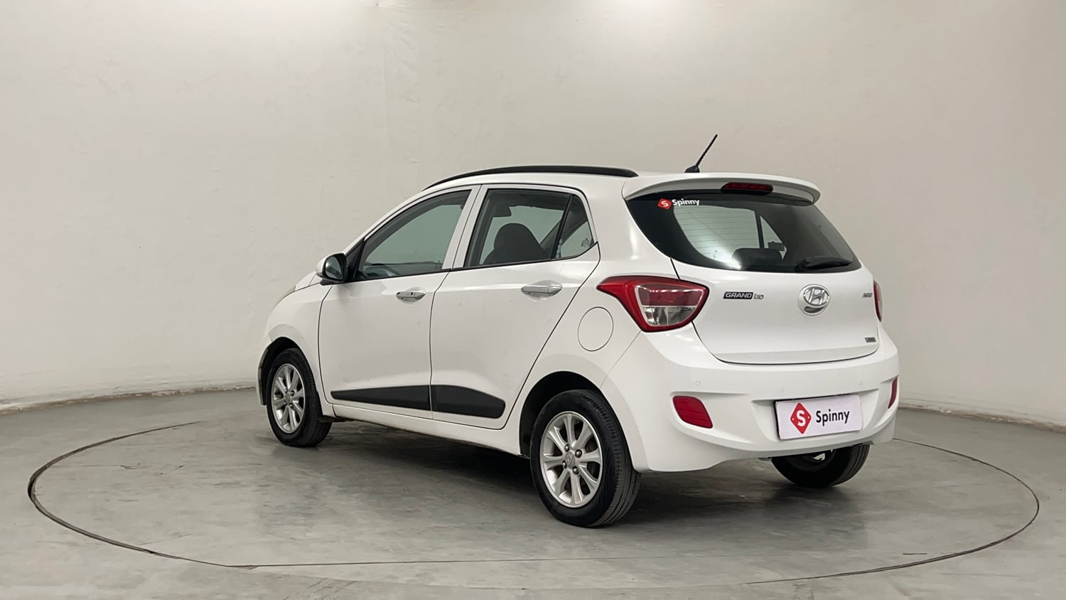 Used 2014 Hyundai Grand i10 Asta AT 1.2 Kappa VTVT Petrol Automatic exterior LEFT REAR CORNER VIEW