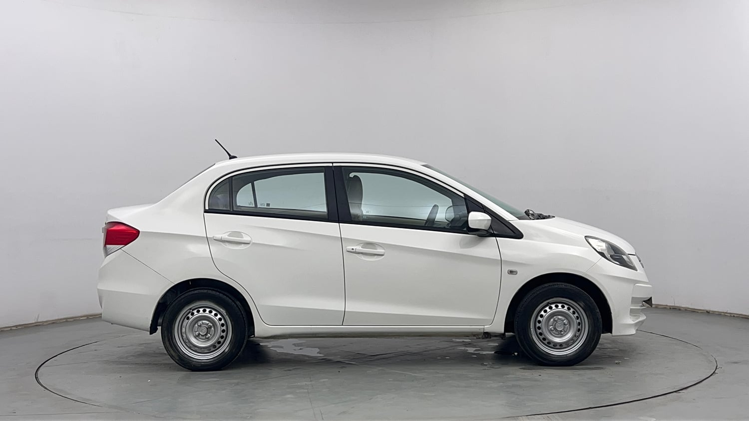 Used 2013 Honda Amaze 1.2 EX i-VTEC Petrol Manual exterior RIGHT SIDE VIEW