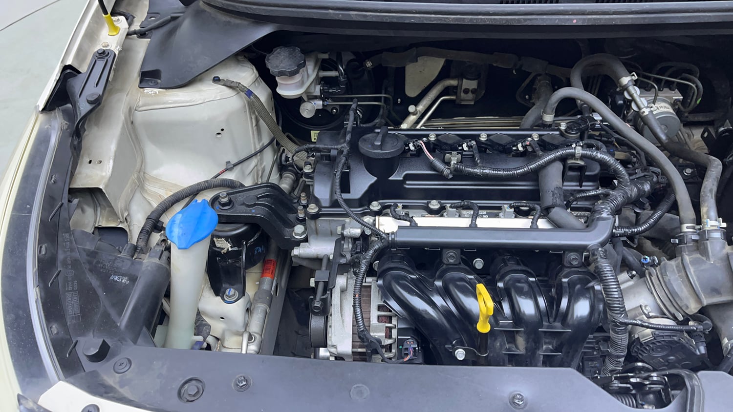 Used 2018 Hyundai Elite i20 Asta 1.2 AT Petrol Automatic engine ENGINE RIGHT SIDE VIEW