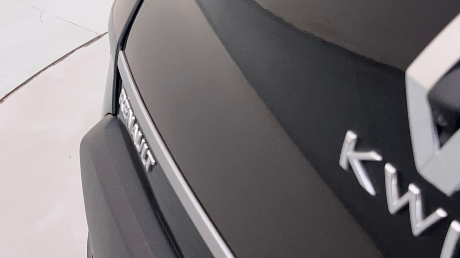 Used 2023 Renault Kwid CLIMBER AMT Urban Night Limited Edition Petrol Automatic top_features Rear camera