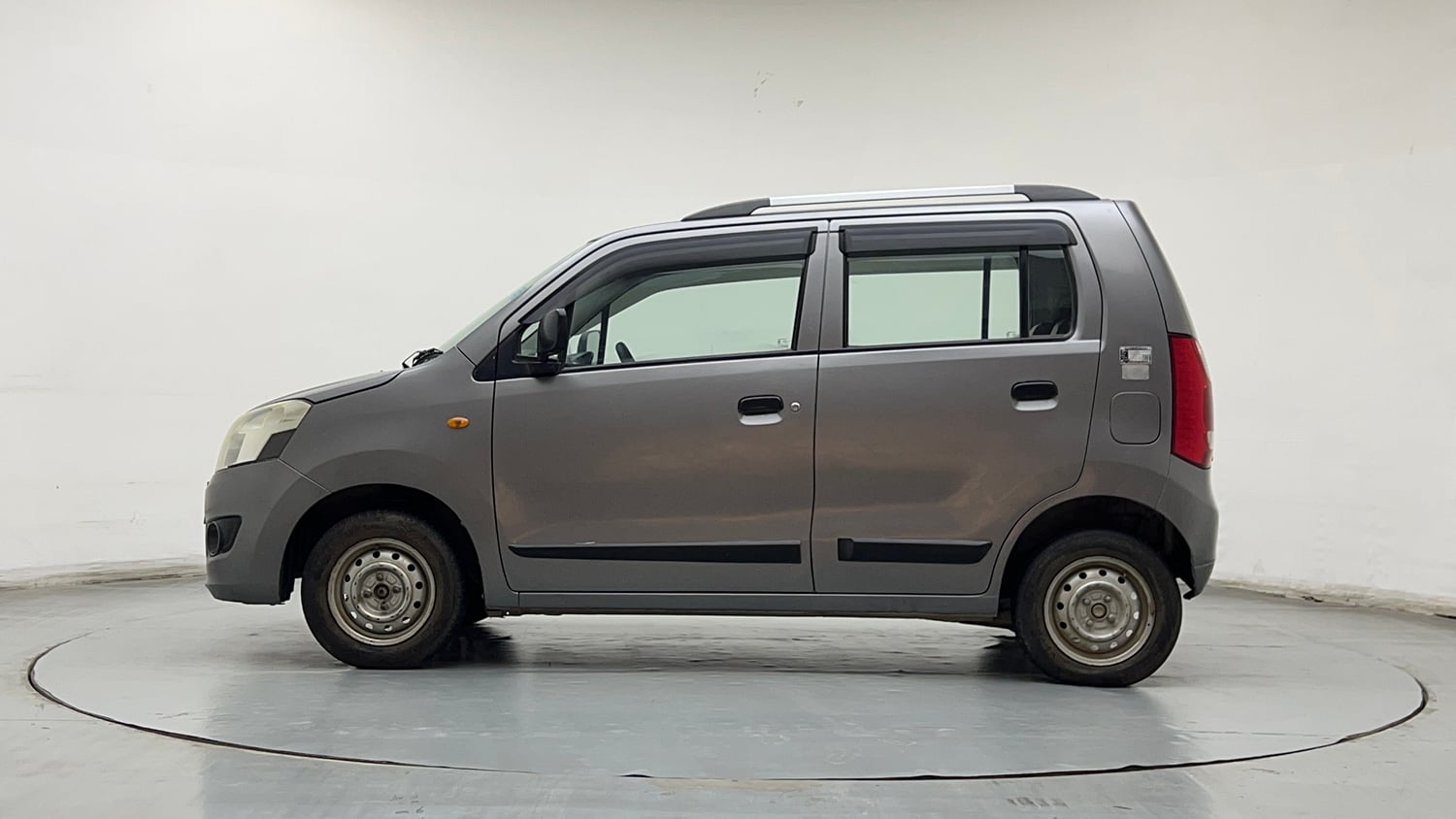 Used 2013 Maruti Suzuki Wagon R LXI CNG Cng Manual exterior LEFT SIDE VIEW