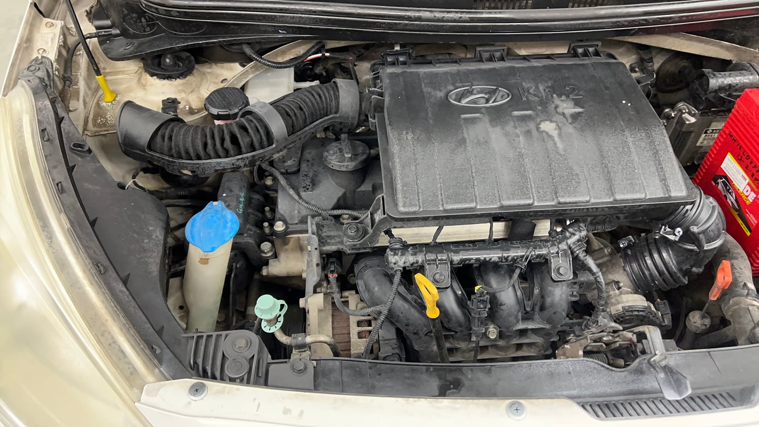 Used 2014 Hyundai Grand i10 Asta AT 1.2 Kappa VTVT Petrol Automatic engine ENGINE RIGHT SIDE VIEW