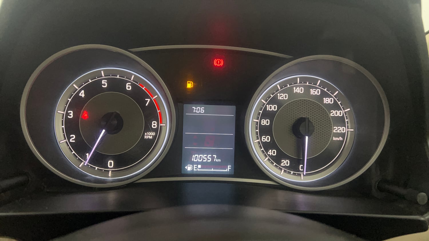 Used 2018 Maruti Suzuki Dzire VXi Petrol Manual interior CLUSTERMETER VIEW