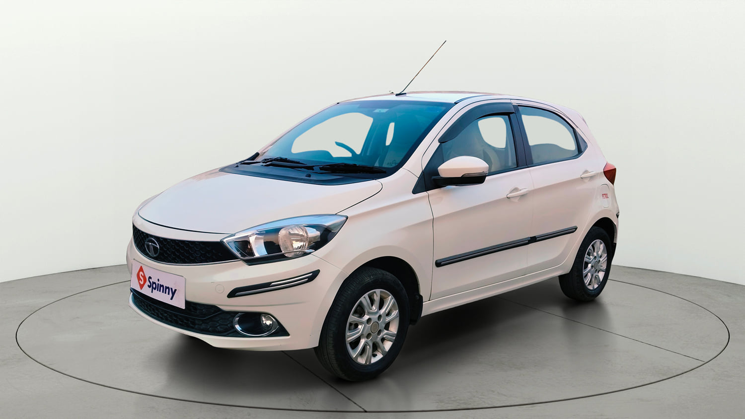 Used 2018 Tata Tiago Revotron XZA Petrol Automatic exterior LEFT FRONT CORNER VIEW
