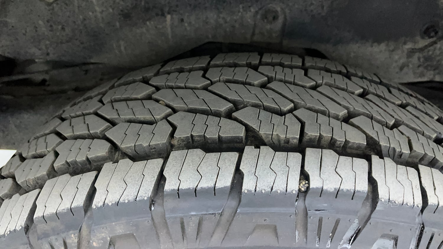 Used 2022 mahindra Thar LX Hard Top Diesel AT 4WD Diesel Automatic tyres RIGHT REAR TYRE TREAD VIEW
