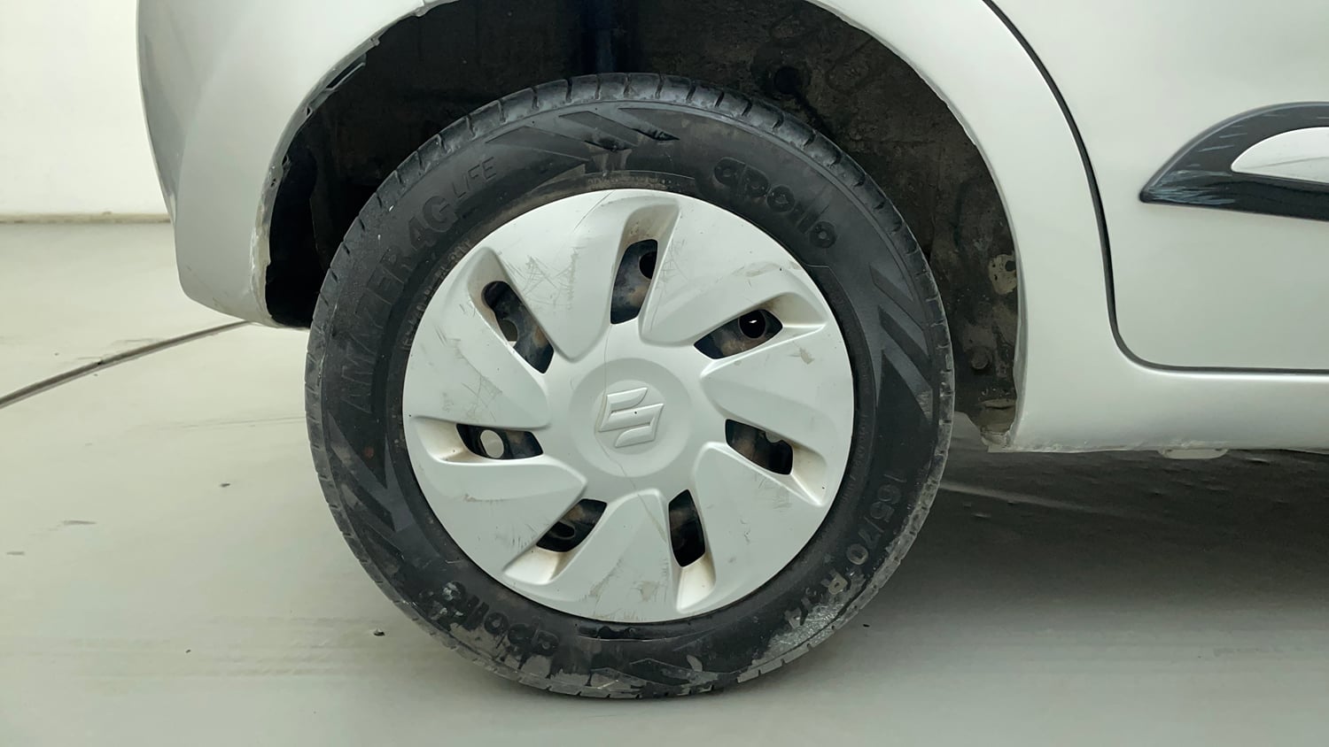 Used 2019 Maruti Suzuki Celerio ZXi (O) AMT Petrol Automatic tyres RIGHT REAR TYRE RIM VIEW