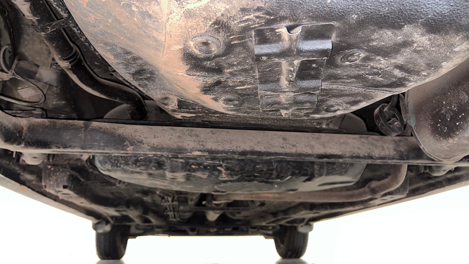 Used 2021 Tata Tiago XT Petrol Manual extra REAR UNDERBODY VIEW (TAKEN FROM REAR)