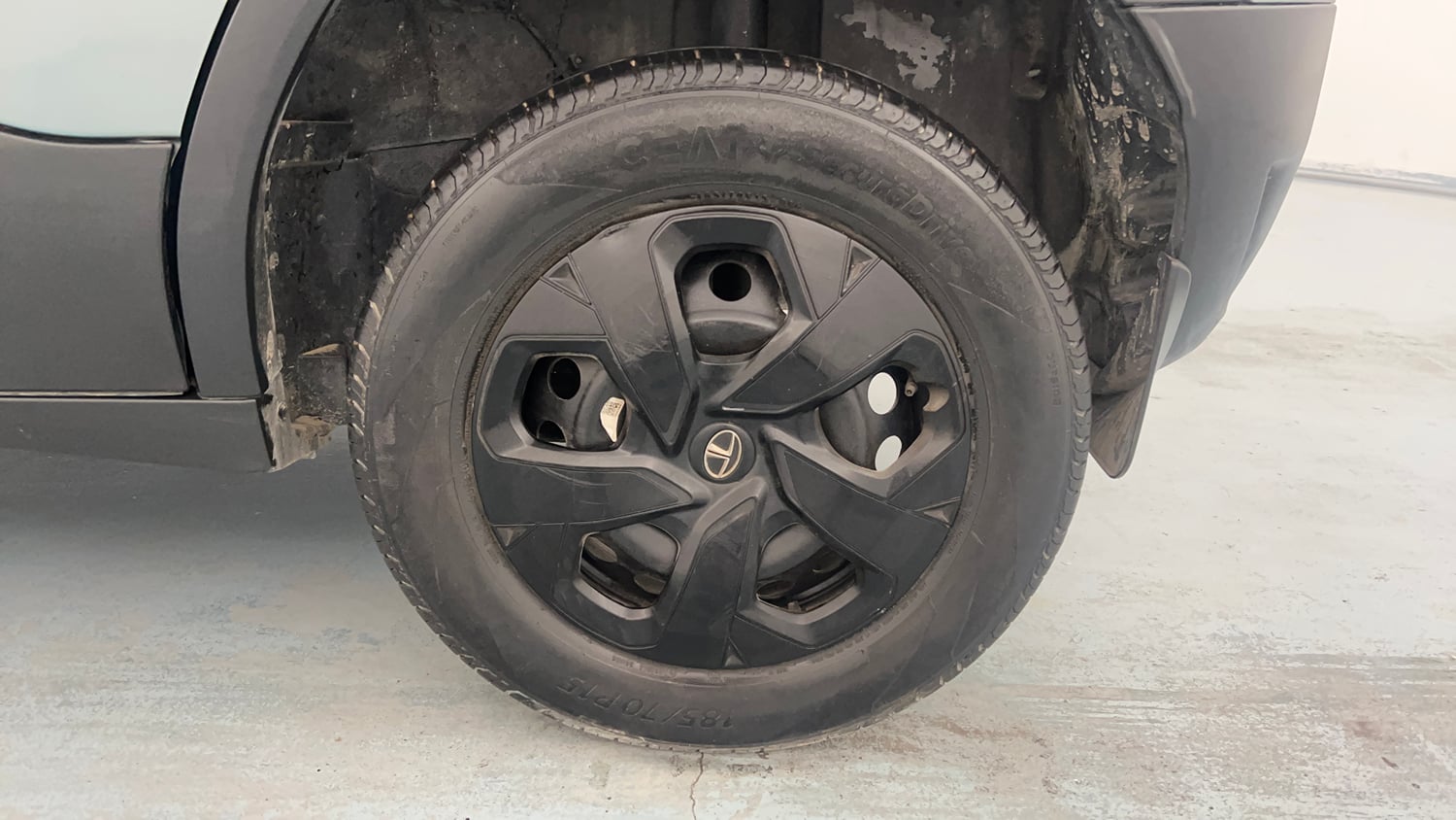 Used 2022 Tata Punch Adventure MT Petrol Manual tyres LEFT REAR TYRE RIM VIEW