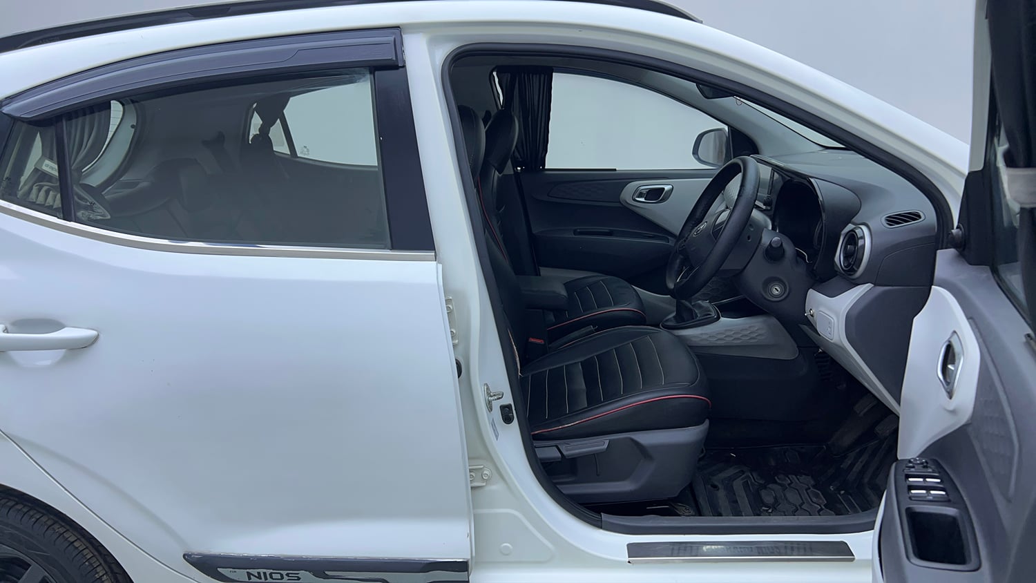 Used 2020 Hyundai Grand i10 Nios Sportz 1.2 Kappa VTVT Petrol Manual interior RIGHT SIDE FRONT DOOR CABIN VIEW
