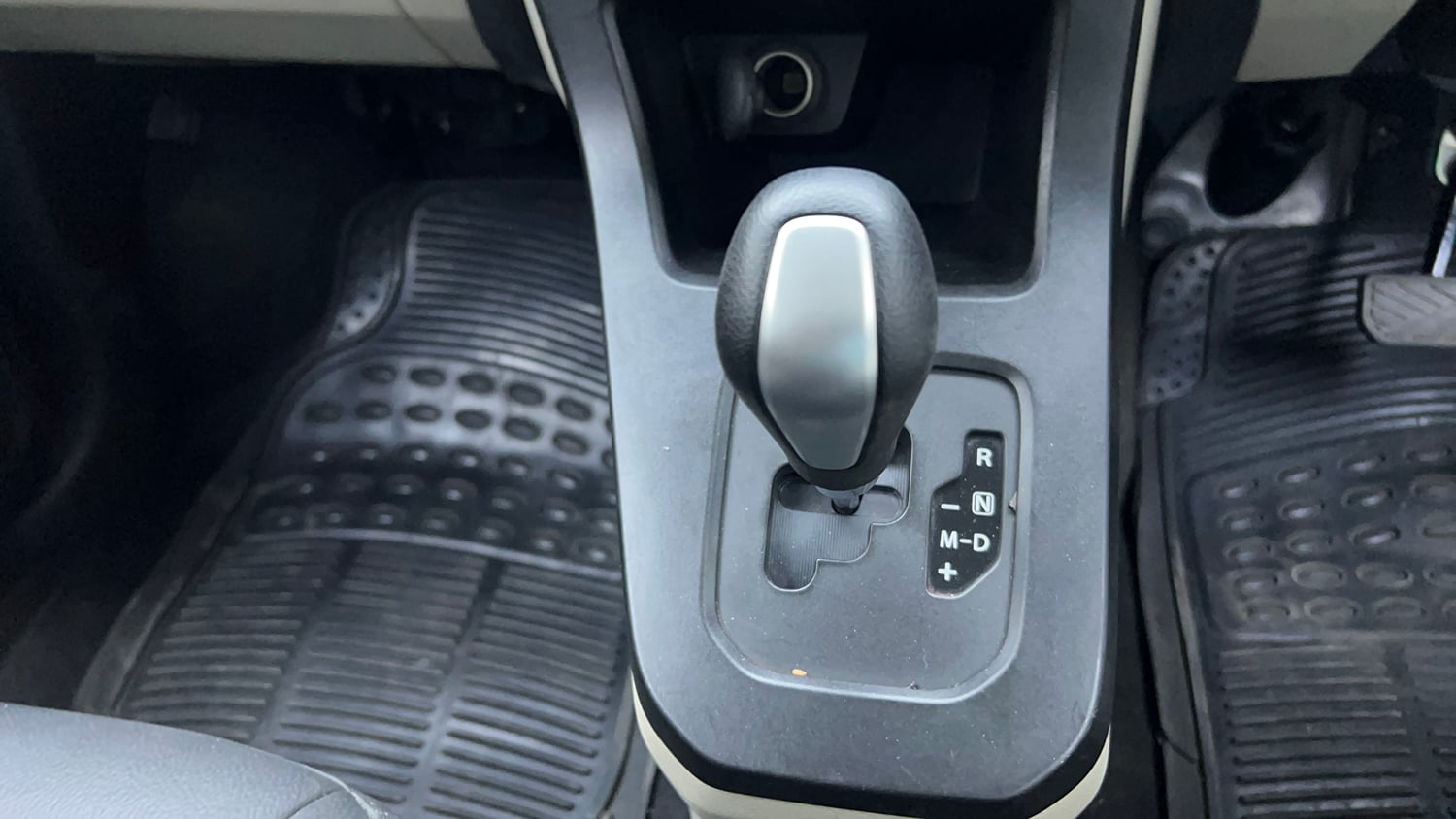 Used 2021 Maruti Suzuki Wagon R 1.0 VXi 1.0 AMT Petrol Automatic interior GEAR  KNOB VIEW
