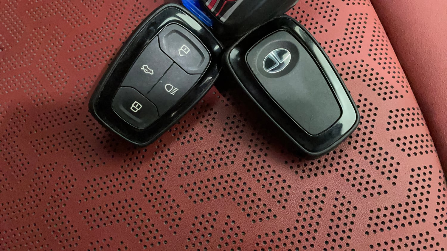 Used 2023 Tata Nexon XZA Plus LUXS Diesel Red Dark Edition Diesel Automatic extra CAR KEY VIEW