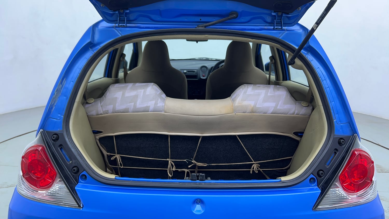 Used 2014 Honda Brio EX MT Petrol Manual interior DICKY INSIDE VIEW