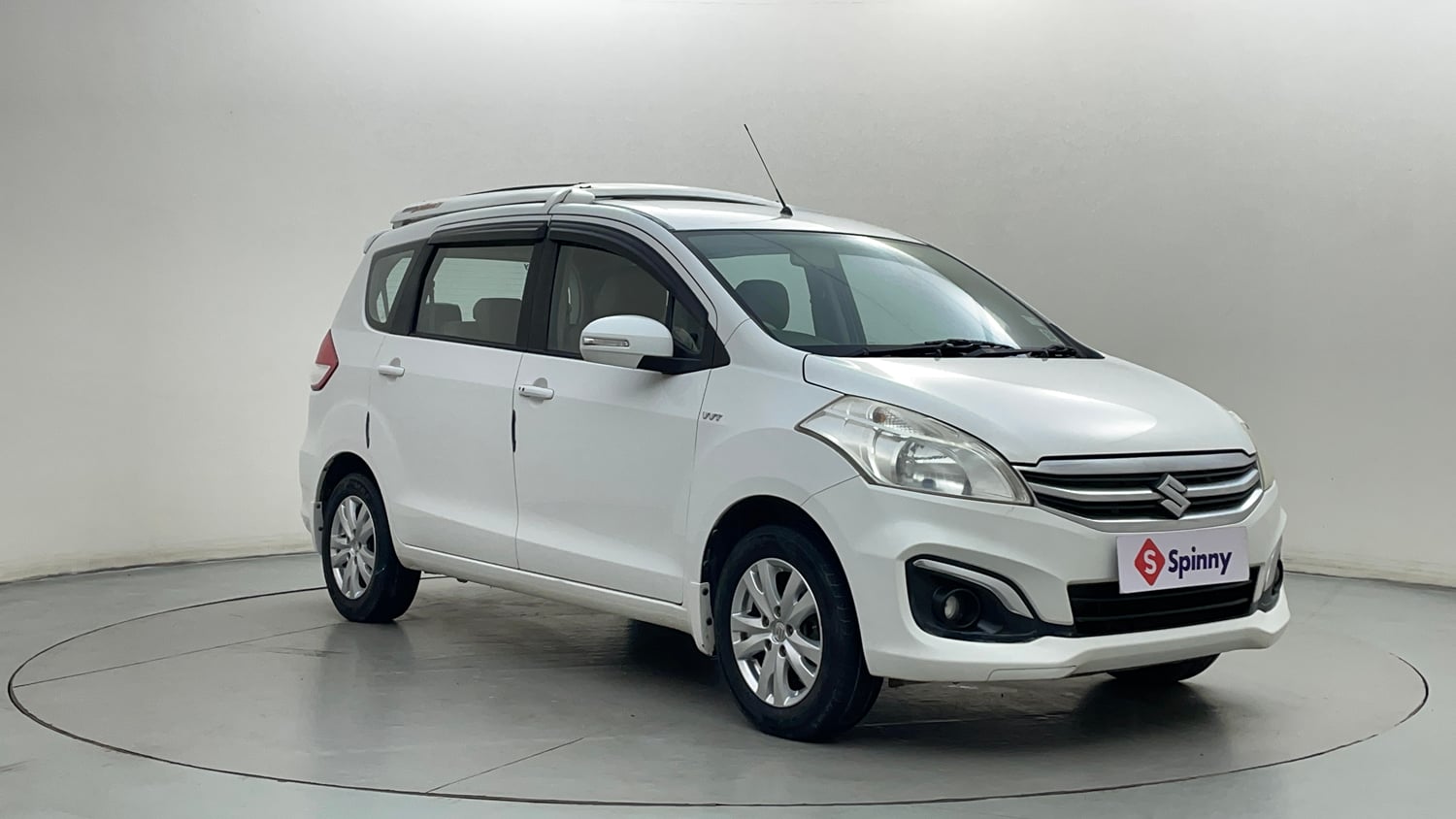 Used 2016 Maruti Suzuki Ertiga ZXI+ Petrol Manual exterior RIGHT FRONT CORNER VIEW