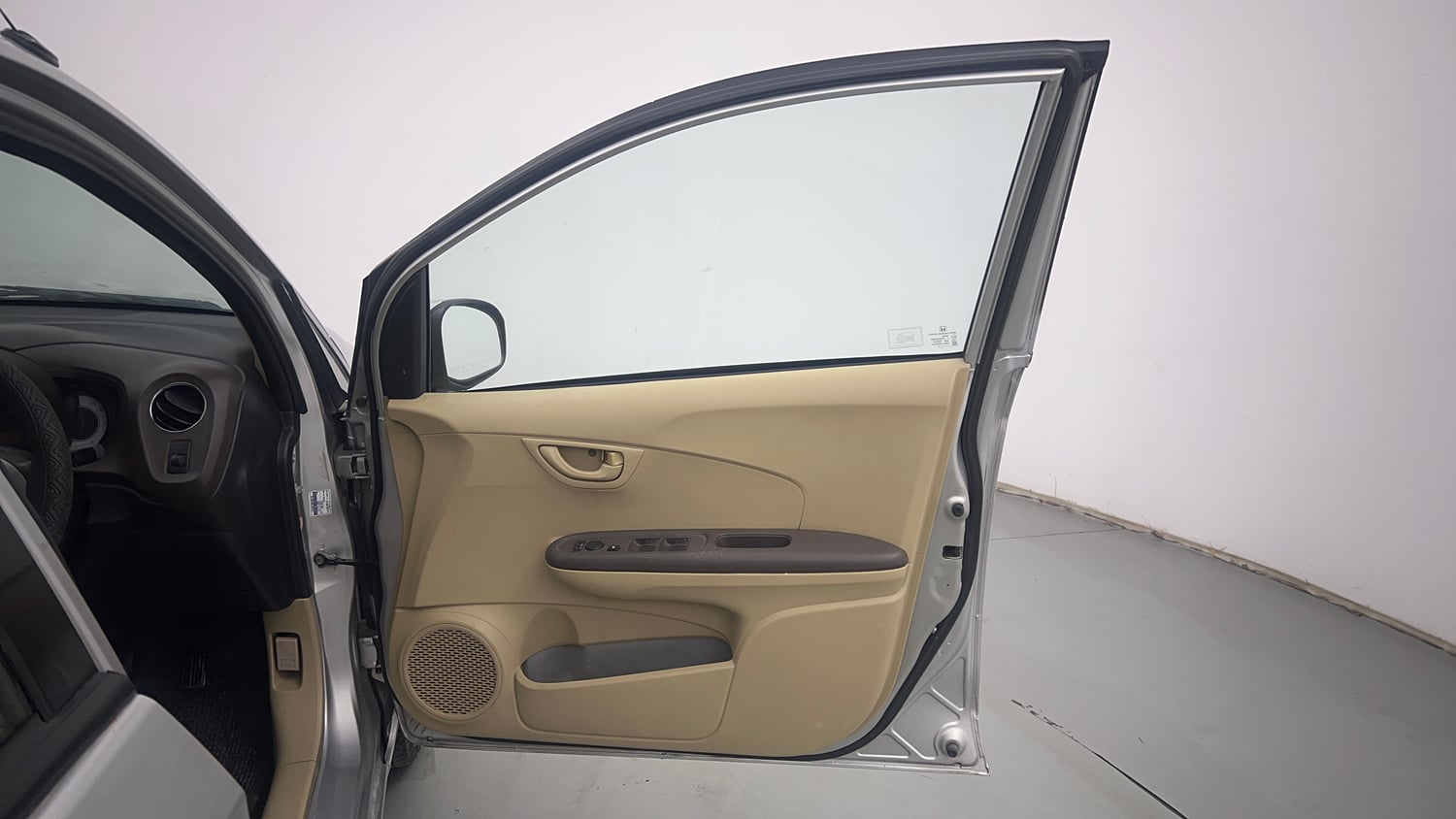 Used 2013 Honda Brio S MT Petrol Manual interior RIGHT FRONT DOOR OPEN VIEW