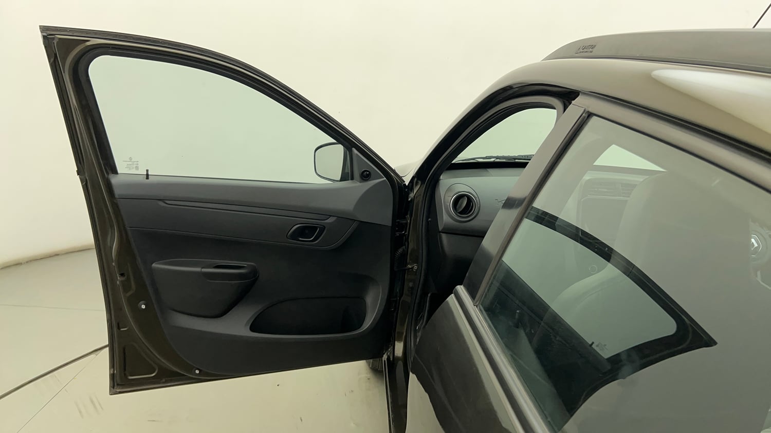 Used 2020 Renault Kwid RXT 1.0 Opt Petrol Manual interior LEFT FRONT DOOR OPEN VIEW