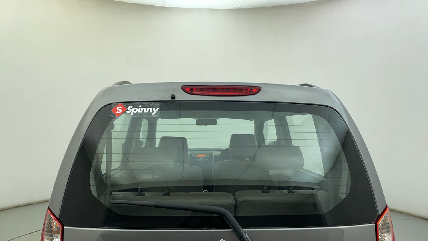 Used 2014 Maruti Suzuki Wagon R VXI Petrol Manual exterior BACK WINDSHIELD VIEW