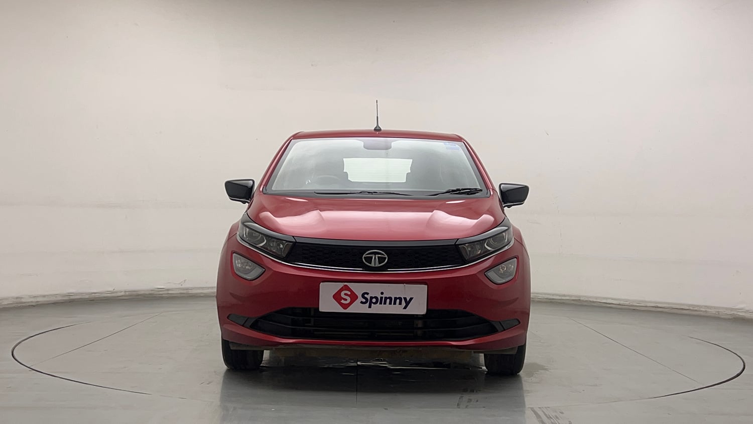Used 2023 Tata Altroz XZA Petrol Petrol Automatic exterior FRONT VIEW