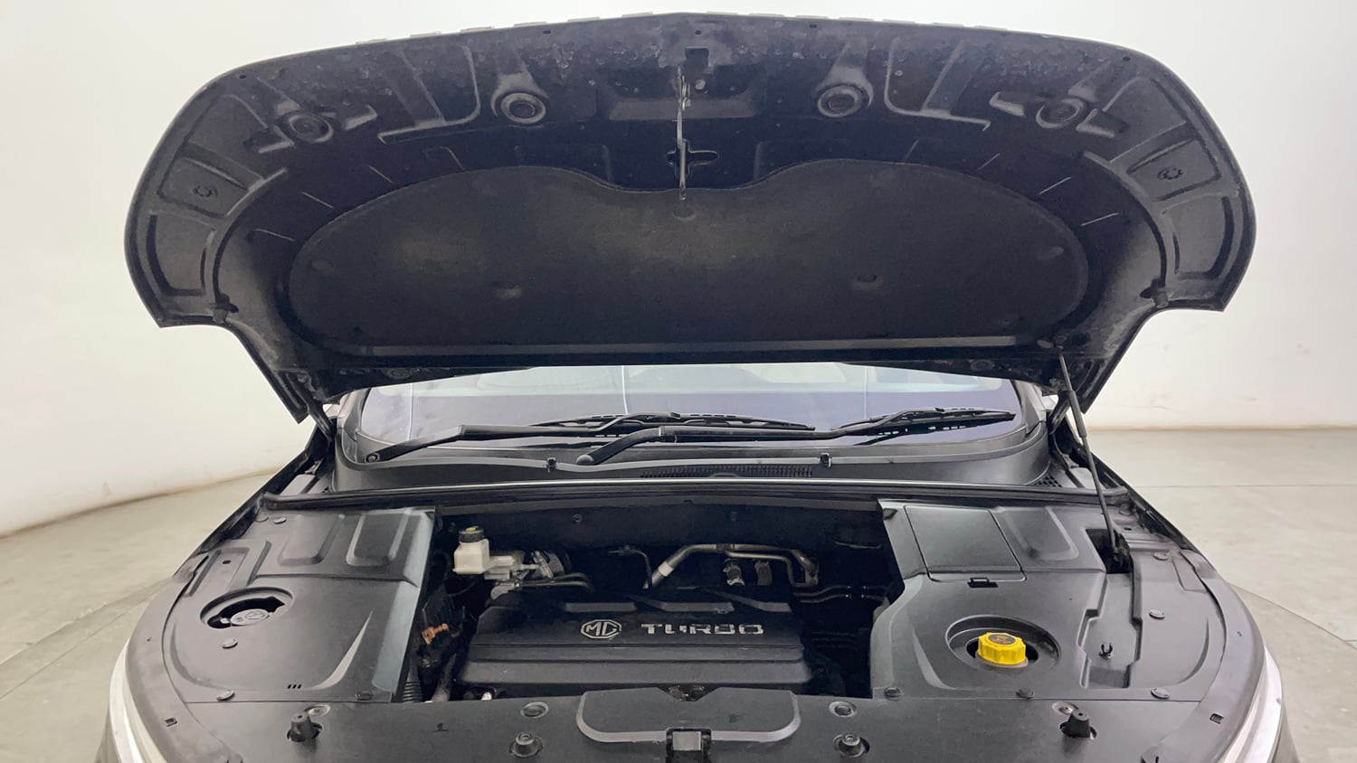 Used 2021 MG Motors Hector Sharp 1.5 Petrol CVT Petrol Automatic engine ENGINE & BONNET OPEN FRONT VIEW