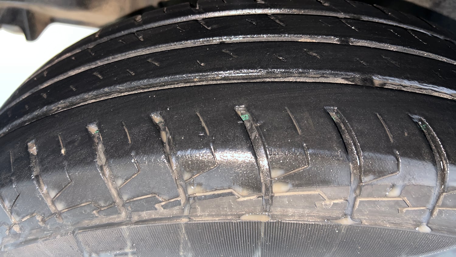 Used 2022 Maruti Suzuki Swift VXi Petrol Manual tyres RIGHT REAR TYRE TREAD VIEW