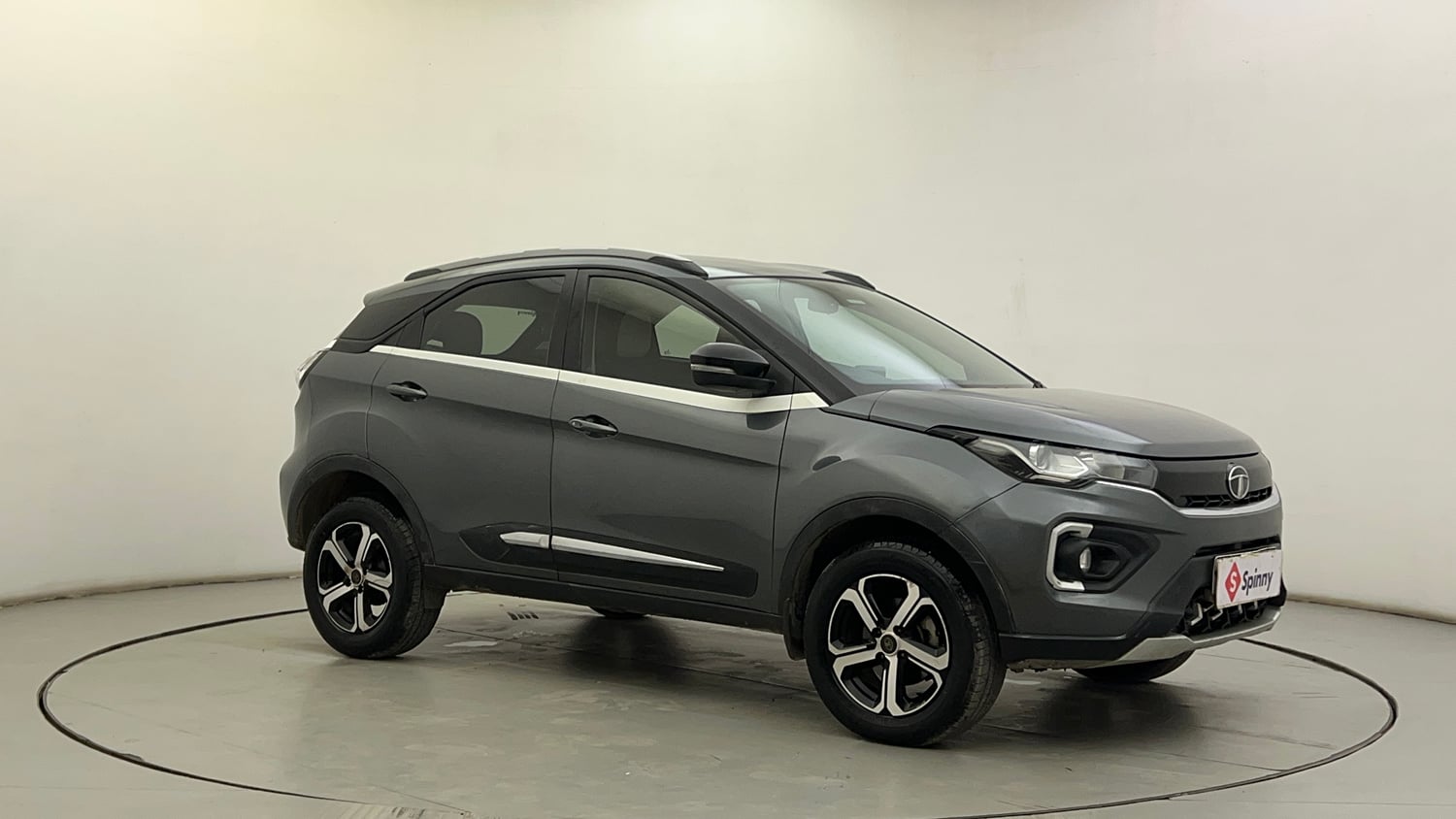 Used 2022 Tata Nexon XZA Plus Diesel Diesel Automatic exterior RIGHT FRONT CORNER VIEW