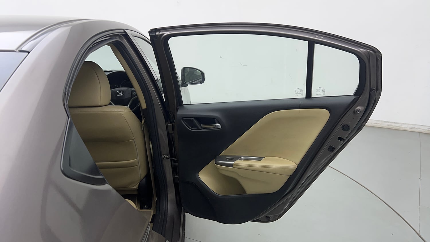 Used 2014 Honda City VX CVT Petrol Automatic interior RIGHT REAR DOOR OPEN VIEW