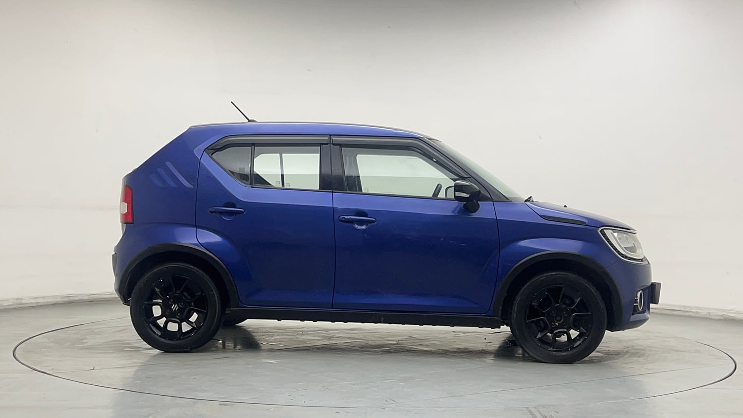 Used 2017 Maruti Suzuki Ignis Alpha 1.2 MT Petrol Manual exterior RIGHT SIDE VIEW
