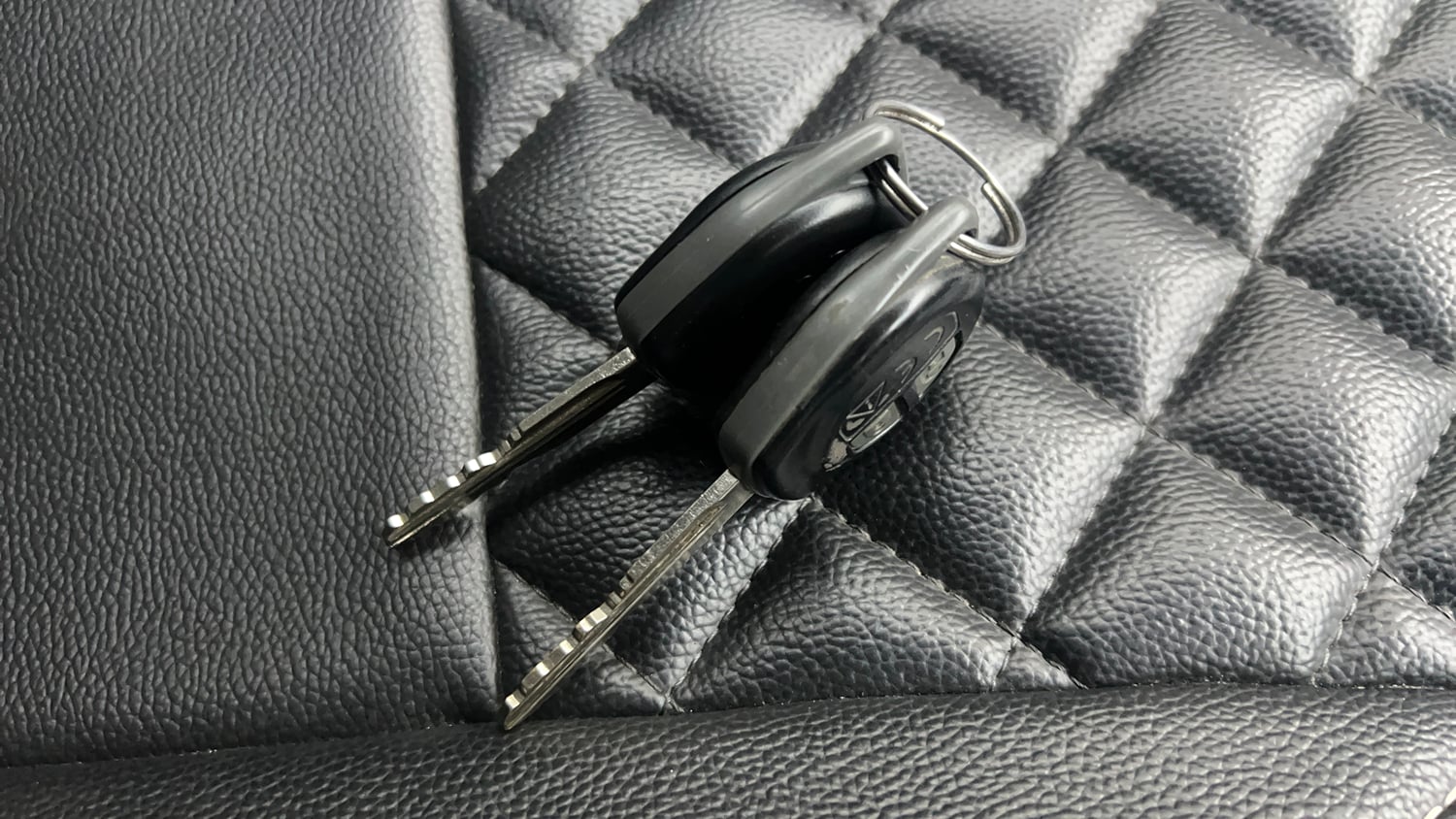 Used 2019 Maruti Suzuki Baleno Delta Petrol Manual extra CAR KEY VIEW