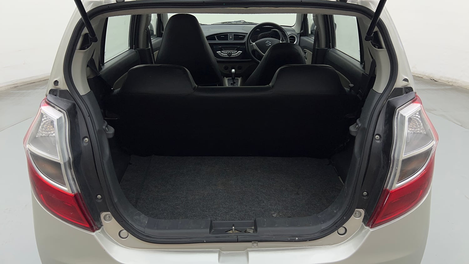 Used 2019 Maruti Suzuki Alto K10 VXi AMT Petrol Automatic interior DICKY INSIDE VIEW