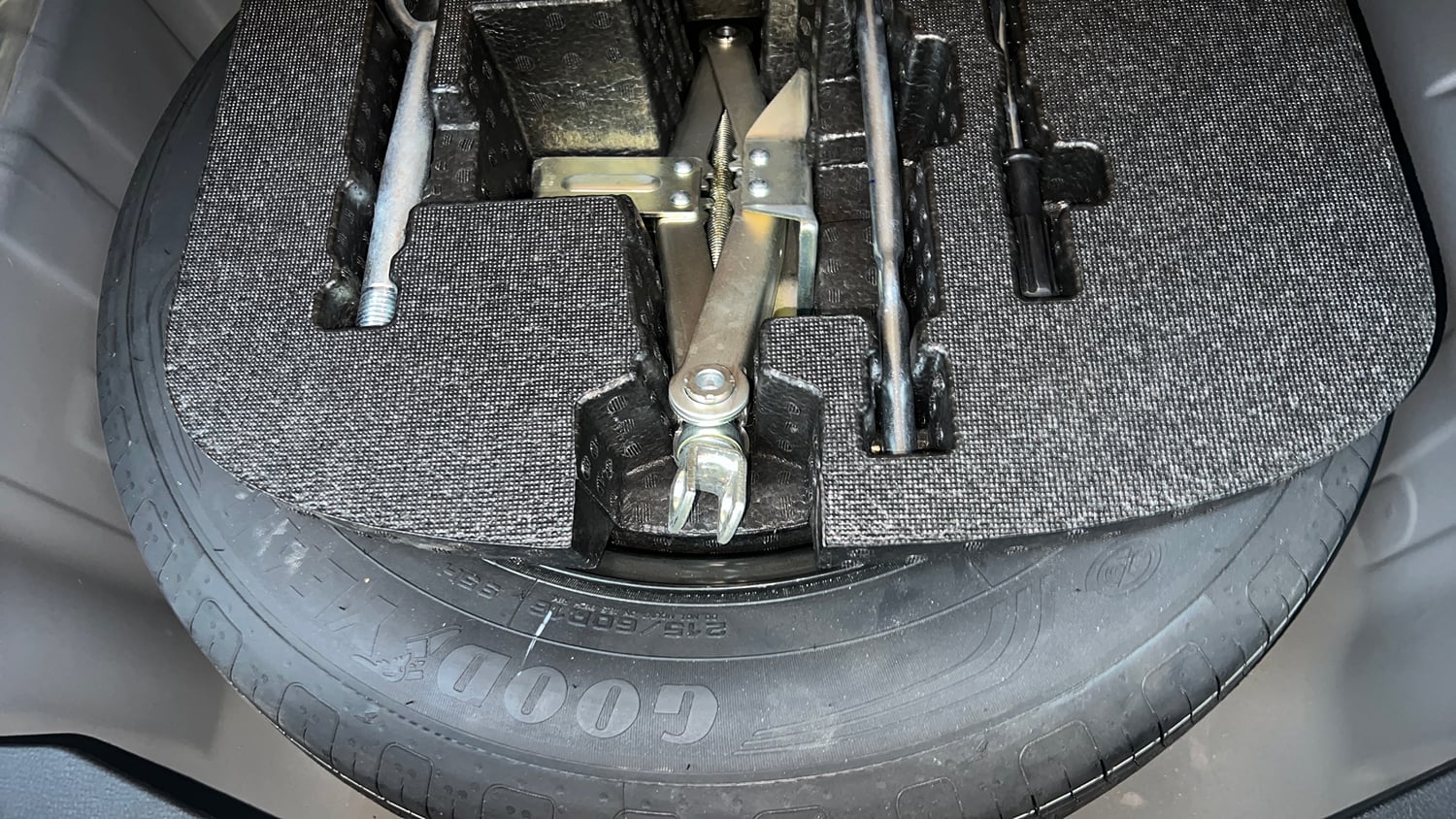 Used 2024 Honda Elevate VX CVT Petrol Automatic tyres SPARE TYRE VIEW