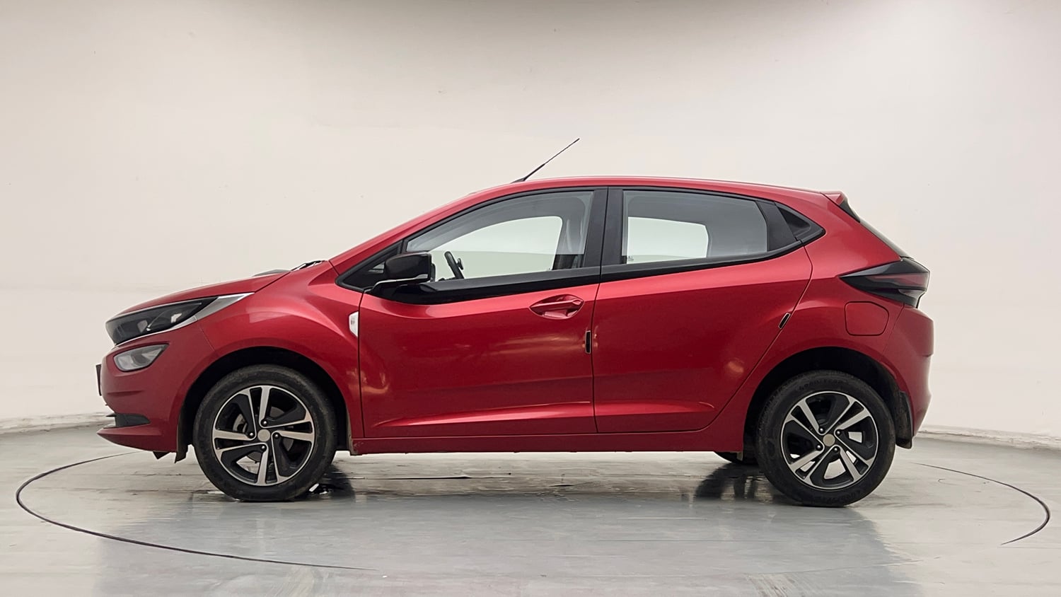 Used 2023 Tata Altroz XZA Petrol Petrol Automatic exterior LEFT SIDE VIEW