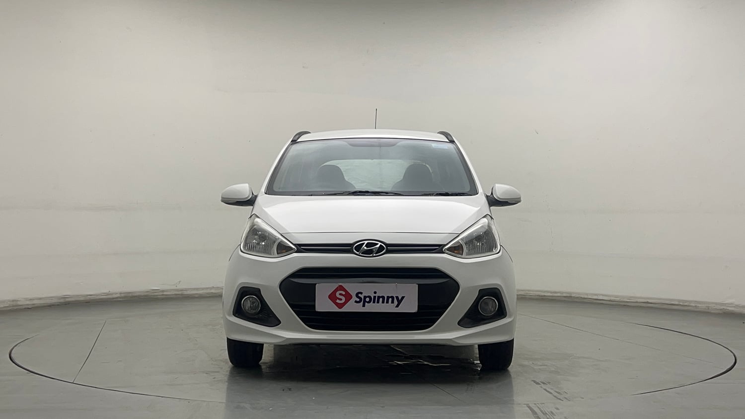 Used 2016 Hyundai Grand i10 Asta 1.2 Kappa VTVT Petrol Manual exterior FRONT VIEW