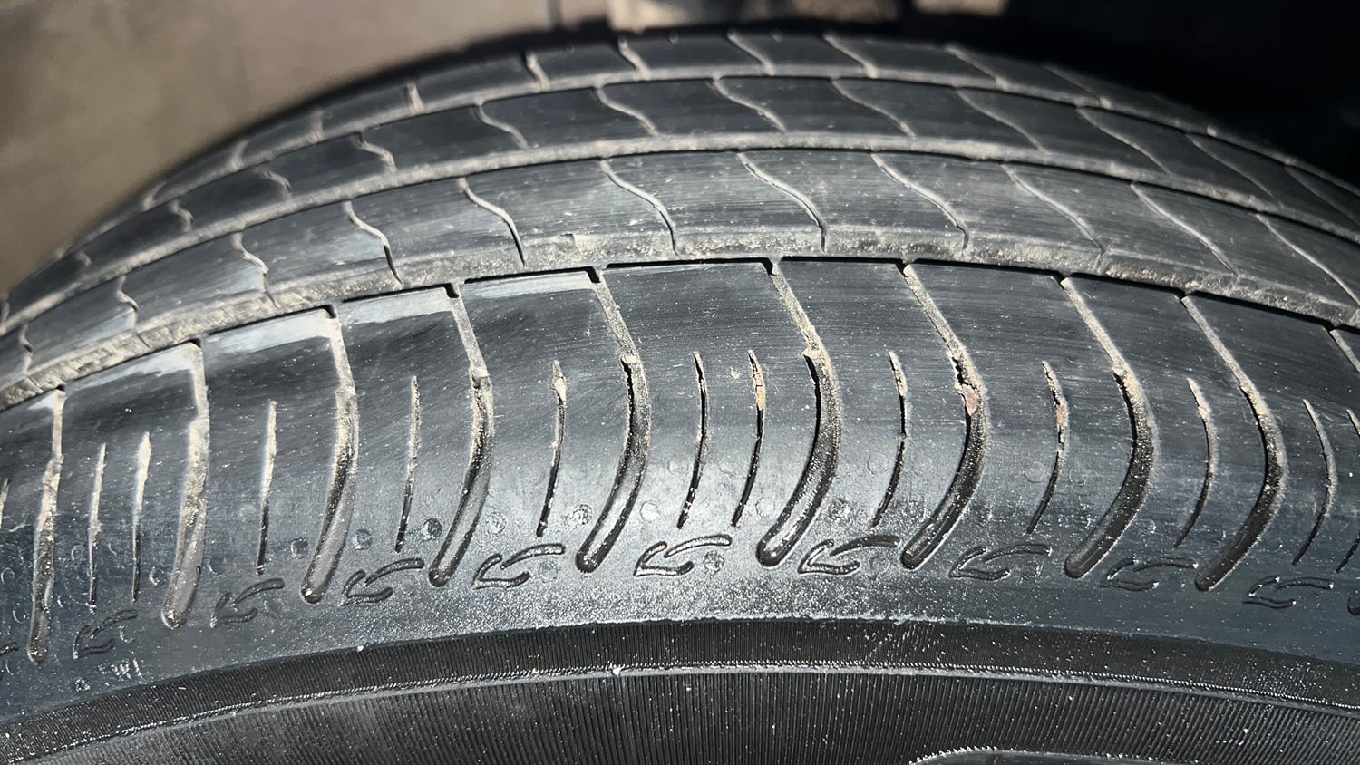 Used 2024 Maruti Suzuki Wagon R VXI 1.0 CNG Cng Manual tyres RIGHT FRONT TYRE TREAD VIEW