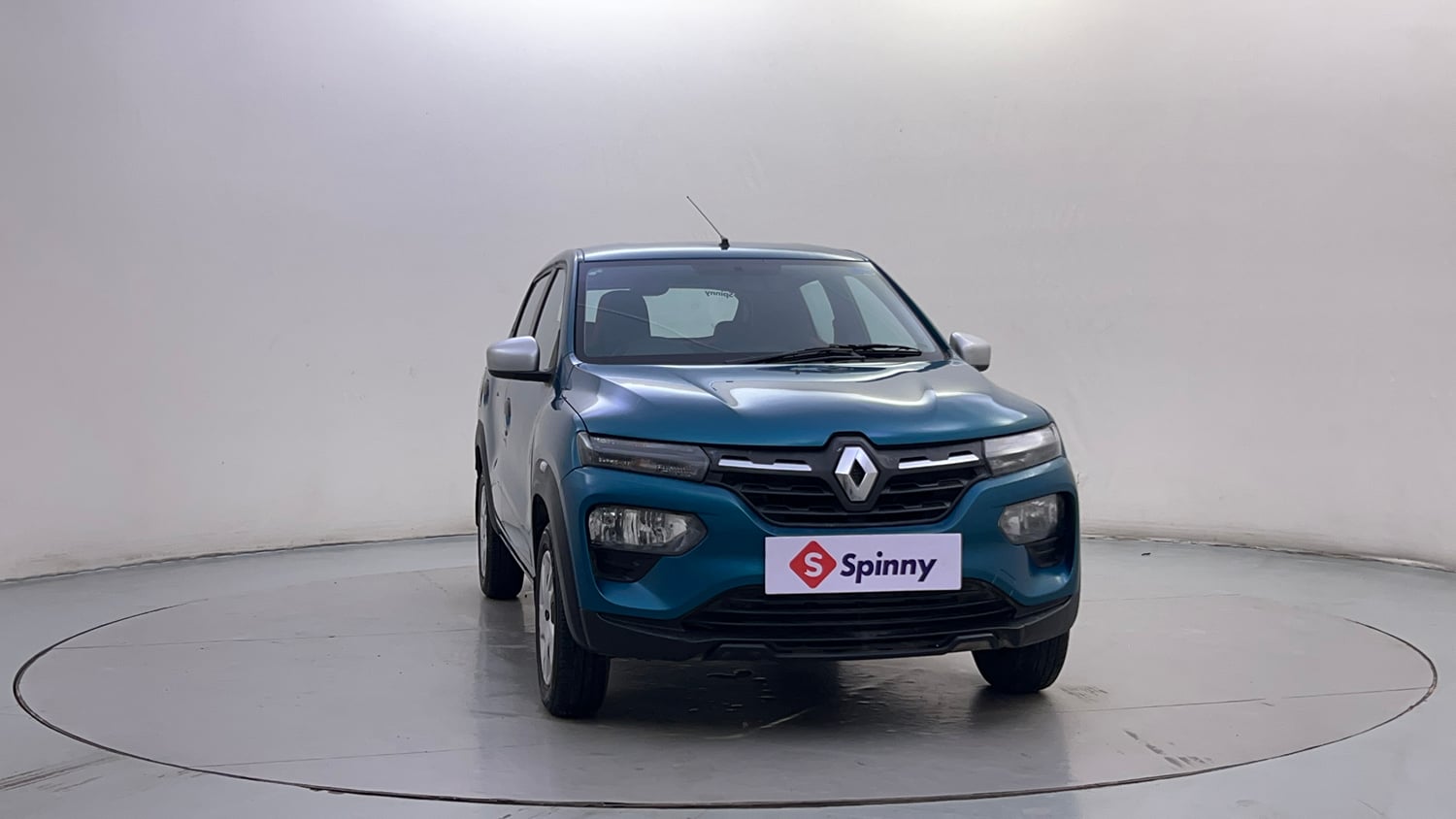 Used 2022 Renault Kwid RXT 1.0 AMT Petrol Automatic exterior FRONT VIEW