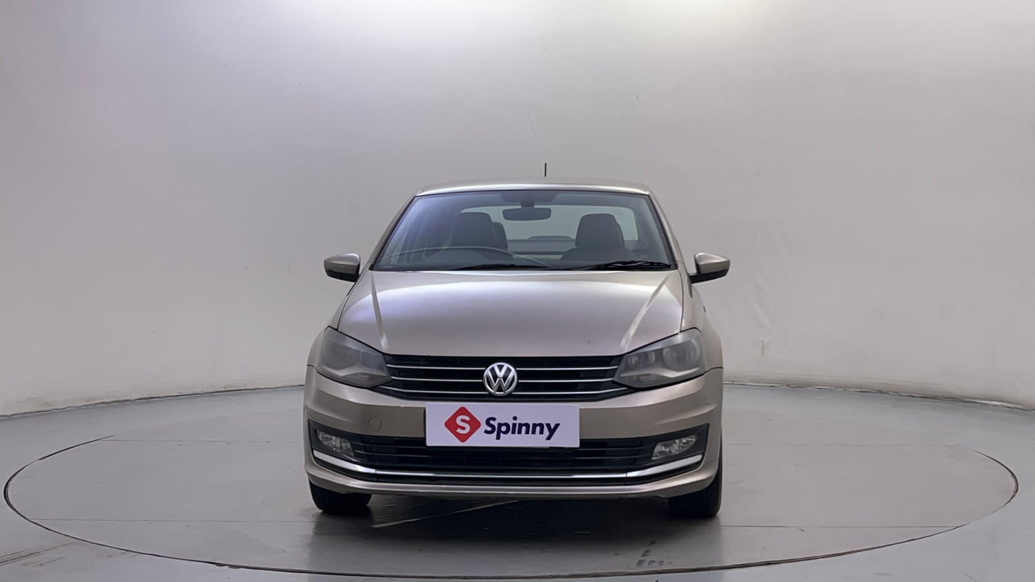 Used 2016 Volkswagen Vento Highline 1.2 (P) AT Petrol Automatic exterior FRONT VIEW