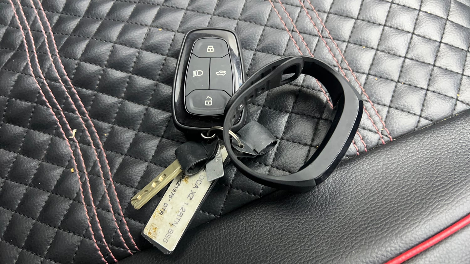 Used 2023 Tata Altroz XZA Petrol Petrol Automatic extra CAR KEY VIEW