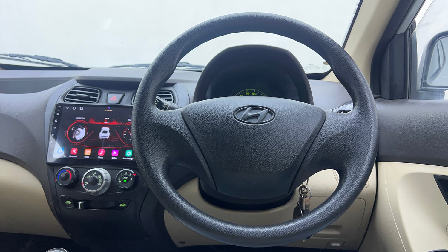Used 2018 Hyundai Eon Era + Petrol Manual interior STEERING VIEW