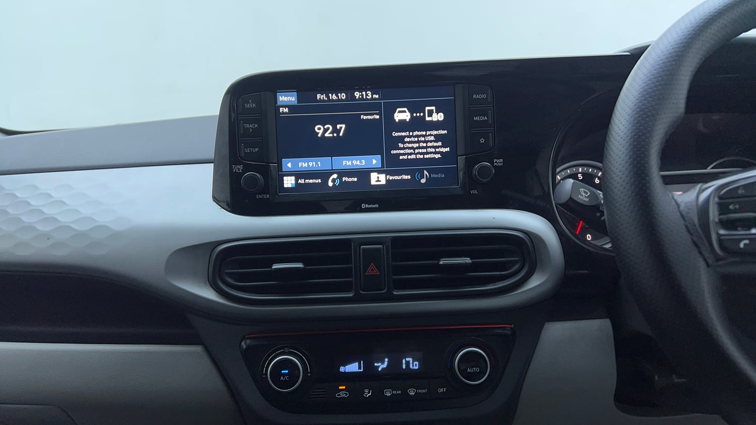 Used 2020 Hyundai Grand i10 Nios Sportz 1.2 Kappa VTVT Petrol Manual top_features Integrated (in-dash) music system
