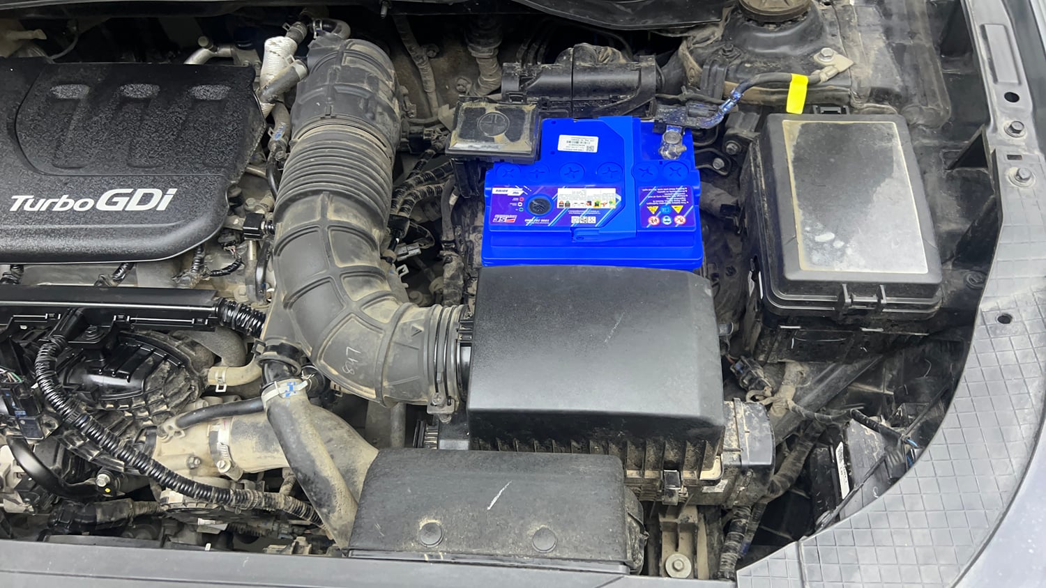 Used 2024 Hyundai Venue SX (O) 1.0 Turbo DCT Petrol Automatic engine ENGINE LEFT SIDE VIEW